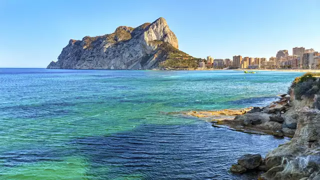 Plage et demi-pension pour un été à Benidorm