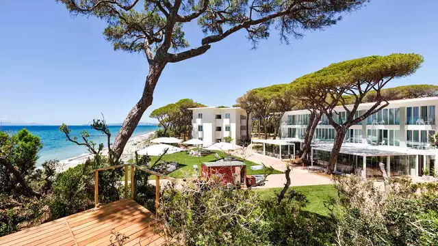 Chambre quadruple avec vue sur la mer, pour un séjour en famille