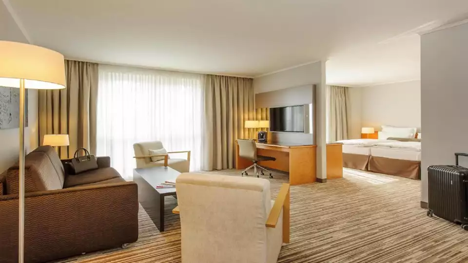 SPECIAL OFFER Comfort met cava in de Privilege Suite in de prachtige stad Dusseldorf