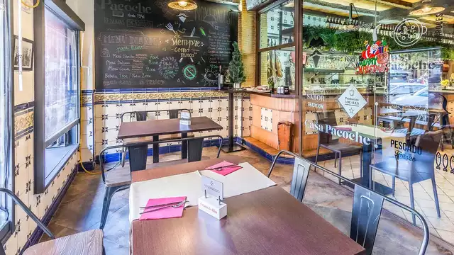 Laissez-vous séduire par Murcie et terminez la journée par un dîner et une séance de spa