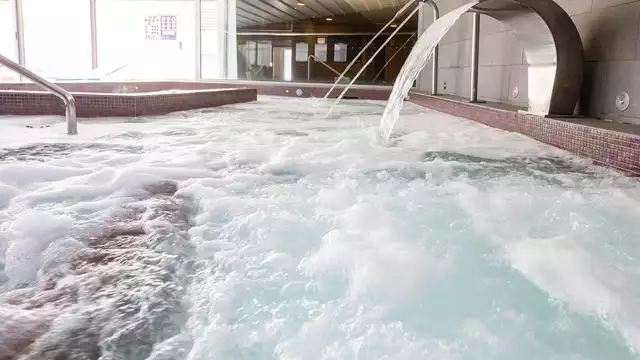 Relax en pareja con desayuno y acceso al spa en Viveiro