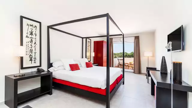 Escapada 5 estrellas en habitación deluxe con copa de bienvenida