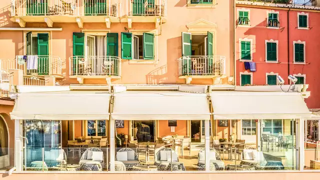 Soggiorno in Suite fronte mare in Liguria, in mezza pensione