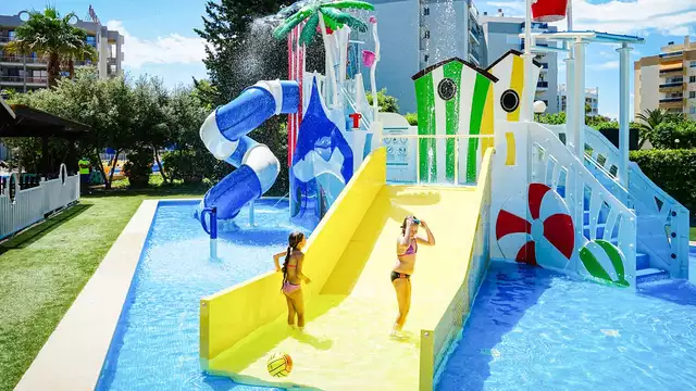 Vacaciones en Salou en Pension Completa en Salou con acceso a spa