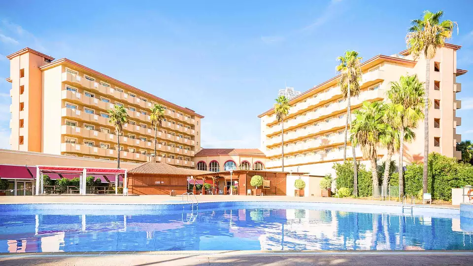 Offre en demi-pension a La Pineda a cote de la mer a partir de nuits