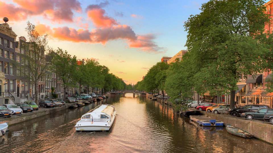 Un week-end avec une balade en bateau sur les canaux d Amsterdam