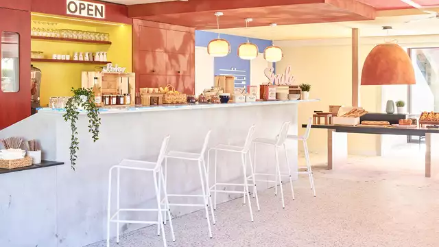 Disfruta de un momento de relax a 15 minutos de Versalles.