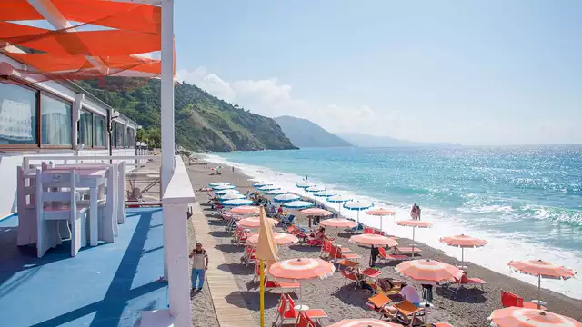 Offerta: Vacanza in famiglia in camera quadrupla in Sicilia con mezza pensione