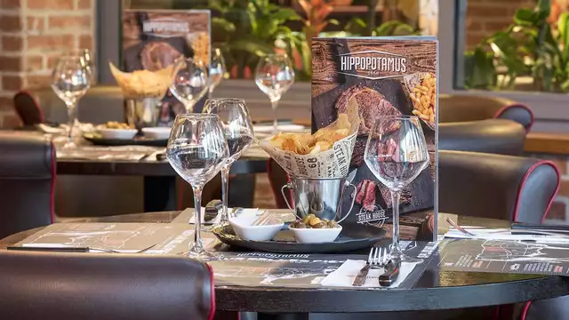 Week-end dîner, piscine et sauna proche de Paris dans un 4*