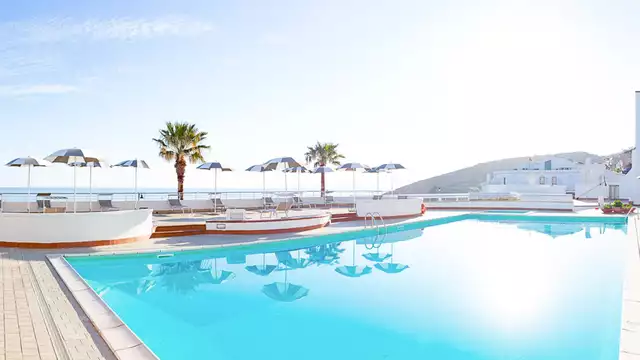 Weekend in Sardinië: hotel in de buurt van Castelsardo, met panoramisch zwembad en ontbijt