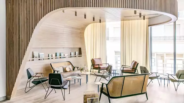 4* para descubrir Toulon, con acceso al spa