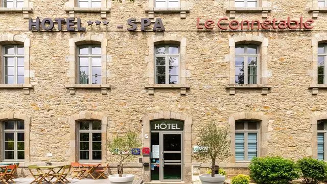 Weekend en amoureux avec champagne et accès Spa en suite à Dinan