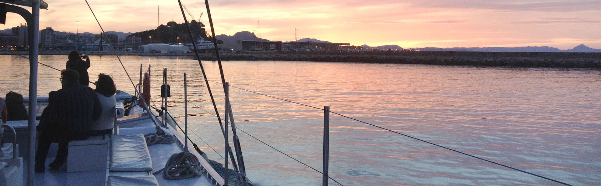 Appartement près de la mer à Xàbia avec petit-déjeuner et promenade en bateau
