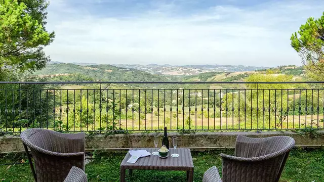 Offre dans les collines des Marches avec spa et dîner