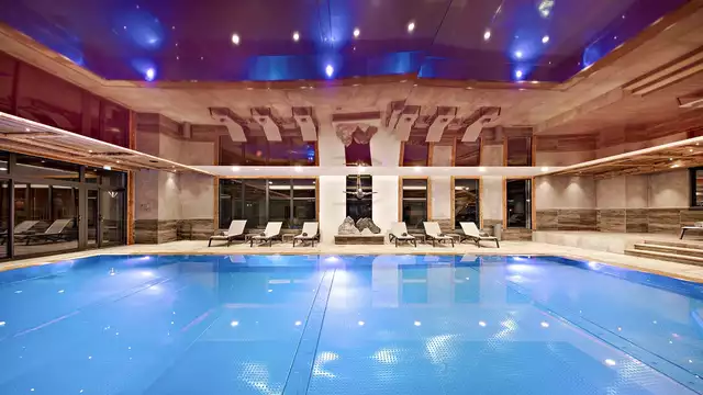 Wellnessverblijf in de bergen in een schitterende familiesuite