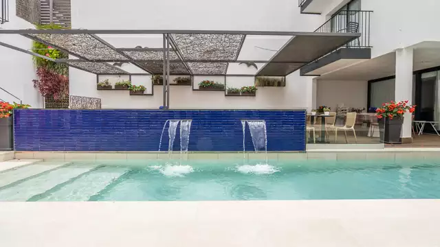 Goditi una vacanza con accesso alla spa e mezza pensione a Calella