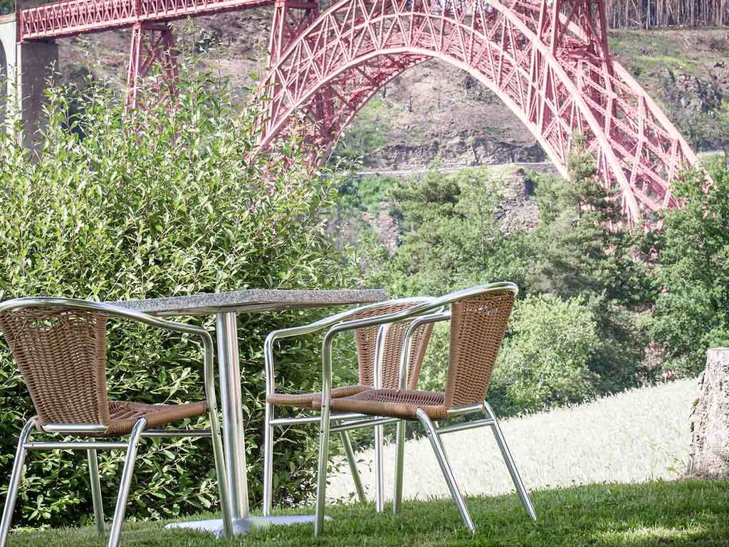 Vivez un véritable instant de détente en Auvergne, avec accès au spa - 3* - 6