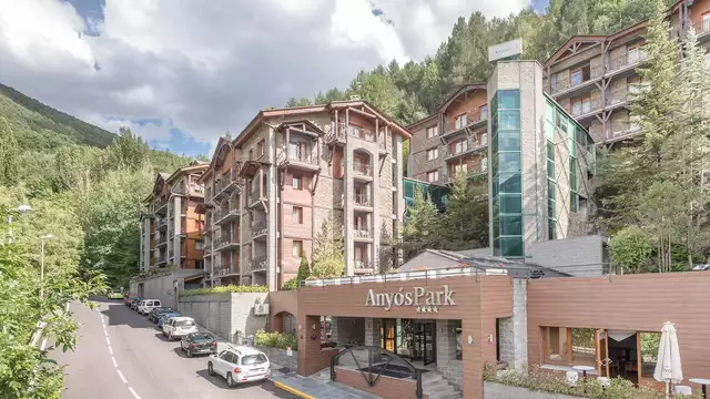 Desconecta en este maravilloso resort en Andorra con acceso al spa y mucho más