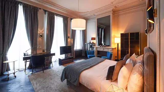 Relax di lusso a Ixelles, Bruxelles. Bottiglia di cava e accesso alla spa inclusi