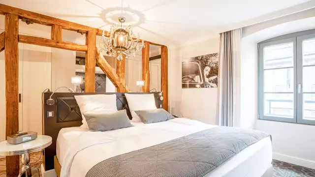 Soggiorno VIP in Lussemburgo in Suite con 1 ora di massaggio di coppia, mezza pensione e spa inclusi!