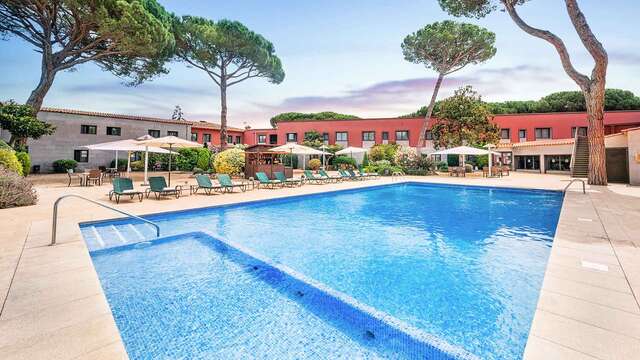 Salles hotel Aeroport Girona
