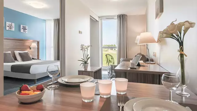 Verblijf in een appartement in Vannes met toegang tot de spa