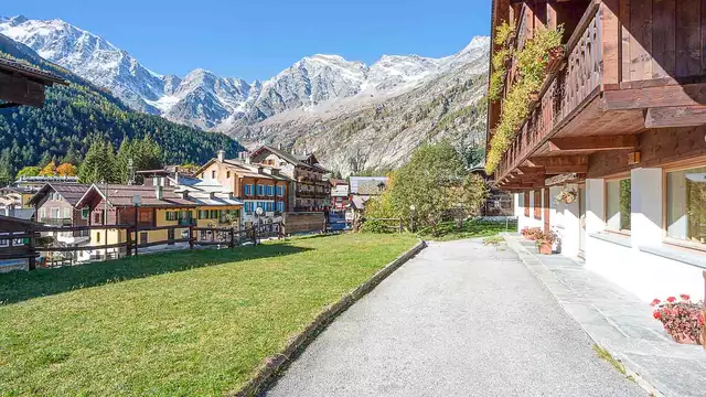 Vacances au pied du Mont Rose dans un appartement pour 4 personnes