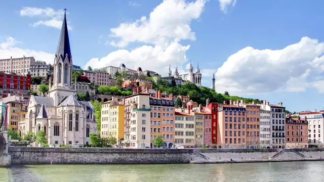 Escapada relajante a Lyon con acceso al spa