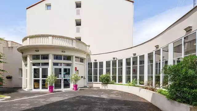 Descubre la ciudad de Niort y disfruta de un apartamento para tu estancia