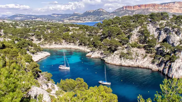 Séjour dans un appartement proche du port de la Ciotat