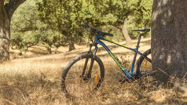 Escapada en hotel con encanto y alquiler de bicicletas para descubrir Becerril de Campos