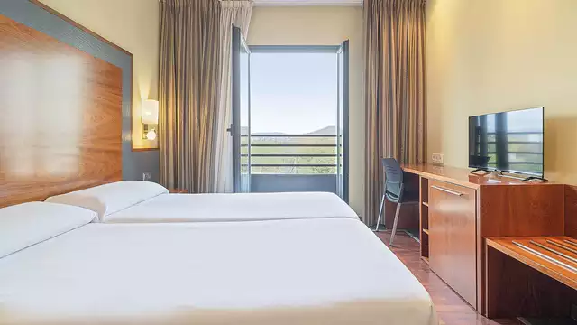 Escapada con desayuno y zona relax  en un hotel moderno en el casco antiguo de Logroño