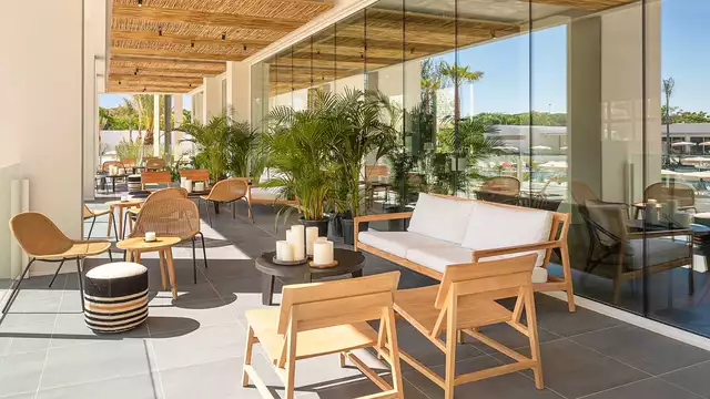 Ventana al Mediterraneo: gastronomía y romanticismo en un fabuloso resort 5*