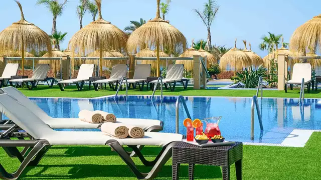 5* vakantie aan zee met spa en tapasproeverij