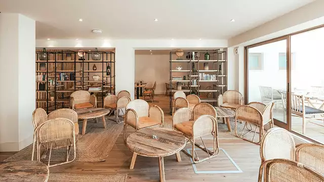 Plongez au cœur de la nature de l’Alentejo et savourez le cocktail maison et bien plus