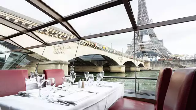 Séjour à Massena avec dîner croisière excellence sur la Seine