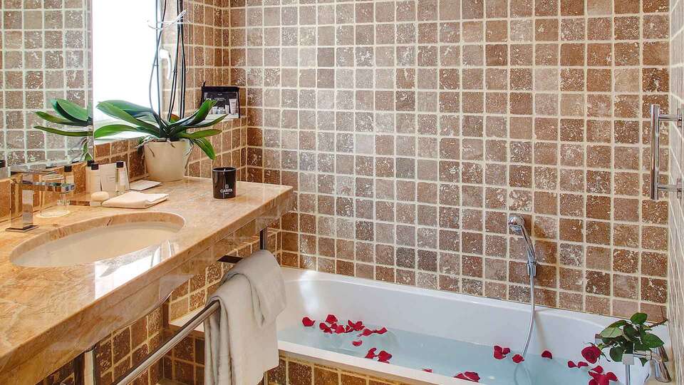 Escapade romantique avec champagne et diner au c ur de Rouen