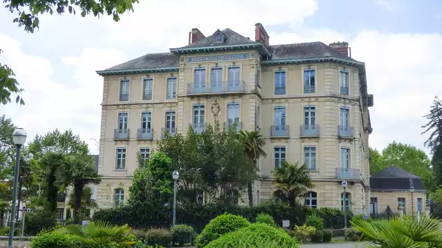 Séjour en Suite dans un hôtel de charme du XIXe siècle