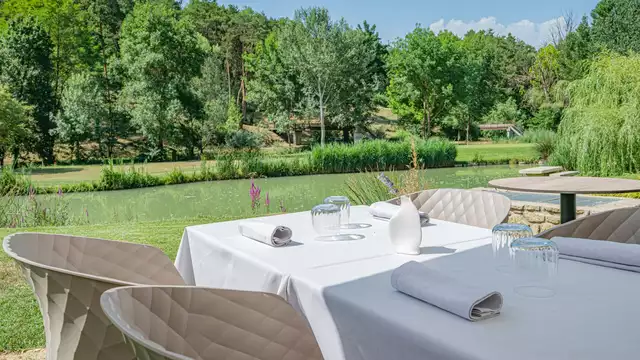 Weekend 5* chiavi in mano con massaggio e cena nel cuore della Provenza
