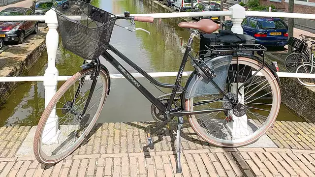 Disfruta de una noche con encanto en el corazón de Delft