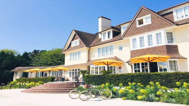 Le Manoir Hotel