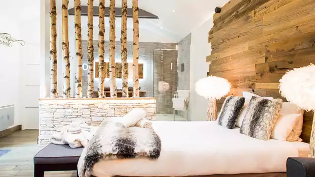 Uitstapje in een prestigesuite met privéjacuzzi, in Picardië