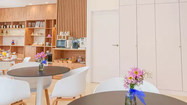 Romantisme sur la côte galicienne de Sanxenxo avec chocolats