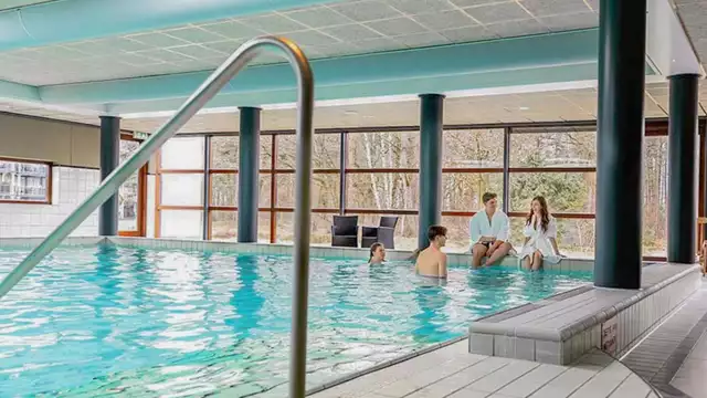 Pura relajación en Enschede: especial wellness 3=2