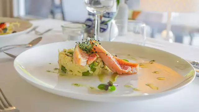 Culinair genieten deze zomer met een overnachting in een luxe suite