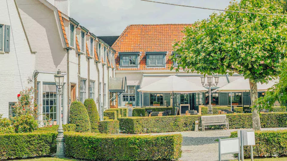 Promo vacances d automne nuit offerte avec diner services pres de Gand