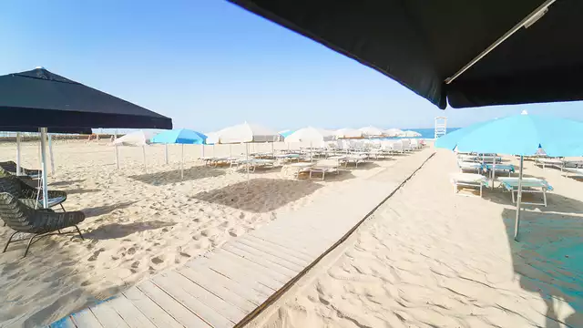 Weekend di Relax in Appartamento per 2 con Mezza Pensione e Spiaggia Privata