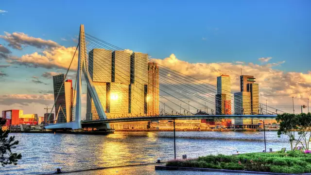 Luxe dans un hôtel moderne à Rotterdam