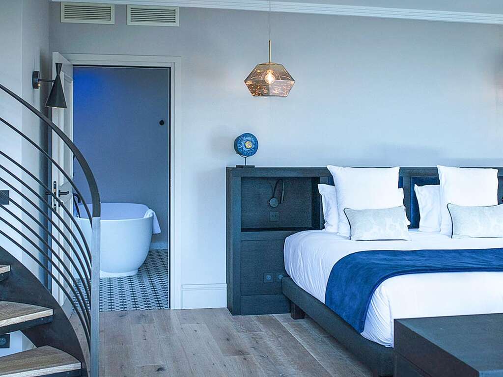 Prestige et douceurs sur les hauteurs d´Aix-les-bains - 5* - 10