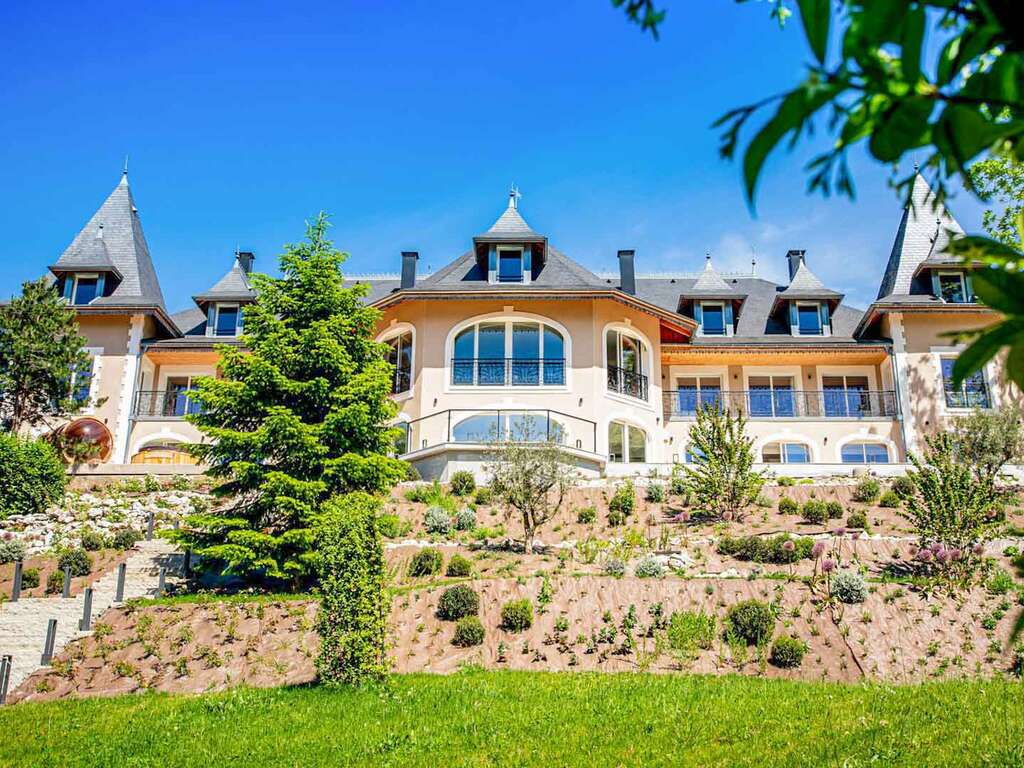 Prestige et douceurs sur les hauteurs d´Aix-les-bains - 5* - 1